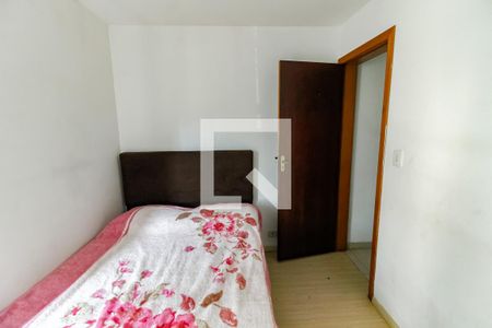 Quarto 1 de apartamento para alugar com 2 quartos, 43m² em Parque Assuncao, Taboão da Serra