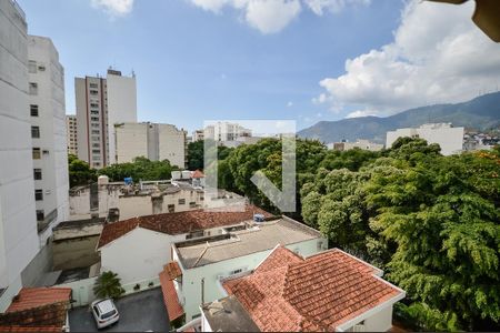 Vista da Sala de apartamento para alugar com 2 quartos, 77m² em Grajau, Rio de Janeiro