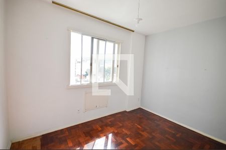 Quarto 1 de apartamento para alugar com 2 quartos, 77m² em Grajau, Rio de Janeiro