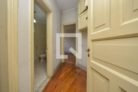 Apartamento à venda com 101m², 3 quartos e sem vaga Apartamento à venda com 101m², 3 quartos e sem vagaCorredor