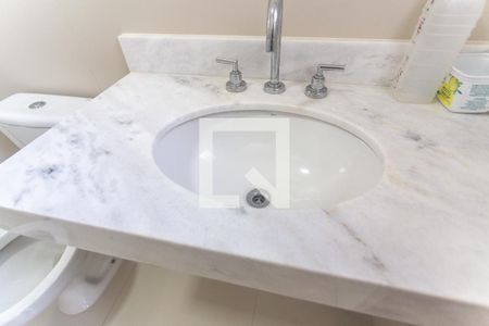 Apartamento à venda com 128m², 3 quartos e 2 vagasBanheiro suíte 2