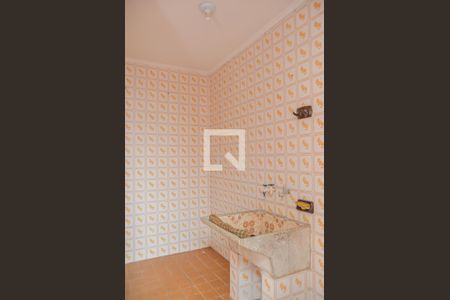 Casa à venda com 130m², 2 quartos e 2 vagasLavanderia 