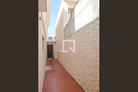Casa à venda com 130m², 2 quartos e 2 vagasCorredor
