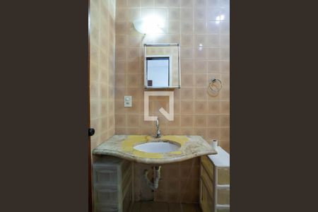 Casa à venda com 156m², 3 quartos e 3 vagasBanheiro da suíte