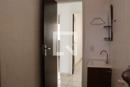 Apartamento para alugar com 80m², 2 quartos e 1 vaga Apartamento para alugar com 80m², 2 quartos e 1 vagaBanheiro