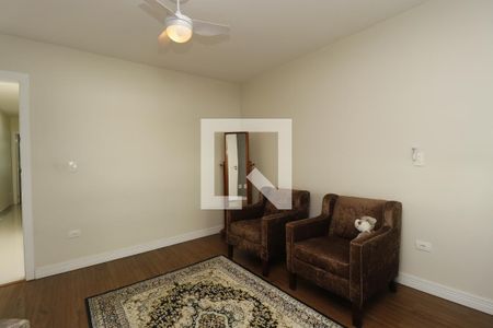 Casa à venda com 200m², 3 quartos e 3 vagasQuarto 2 - Suíte