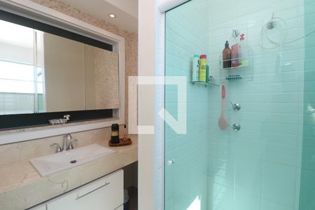 Casa à venda com 200m², 3 quartos e 3 vagasBanheiro da Suíte 3