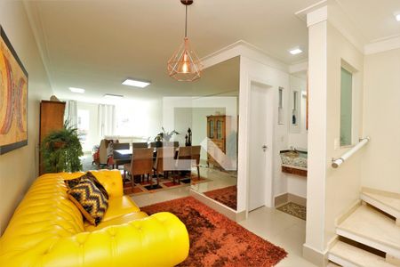 Hall de entrada de casa à venda com 3 quartos, 200m² em Água Fria, São Paulo