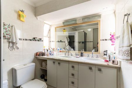 Apartamento à venda com 110m², 3 quartos e 1 vagaBanheiro 1