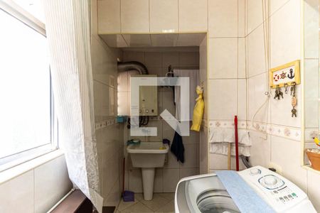 Apartamento à venda com 110m², 3 quartos e 1 vagaÁrea de Serviço