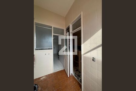 Apartamento à venda com 200m², 3 quartos e 2 vagasÁrea de serviço