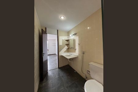 Apartamento à venda com 200m², 3 quartos e 2 vagasBanheiro da Suíte