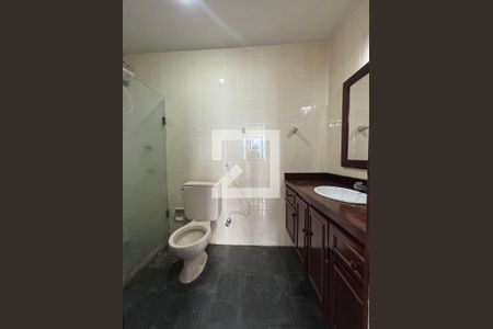 Apartamento à venda com 200m², 3 quartos e 2 vagasBanheiro social 1