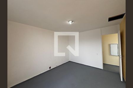 Apartamento à venda com 200m², 3 quartos e 2 vagasQuarto 2