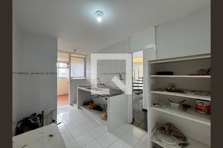 Apartamento à venda com 200m², 3 quartos e 2 vagasCozinha