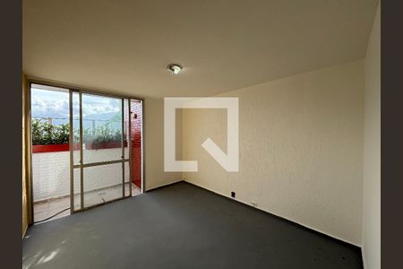 Apartamento à venda com 200m², 3 quartos e 2 vagasQuarto 2