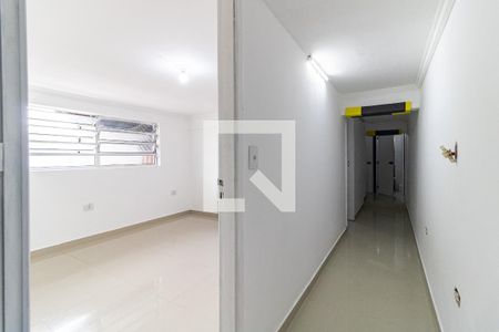 Corredor de apartamento para alugar com 1 quarto, 50m² em Vila das Mercês , São Paulo