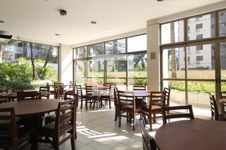 Apartamento para alugar com 73m², 2 quartos e 1 vagaÁrea comum - Salão de festas