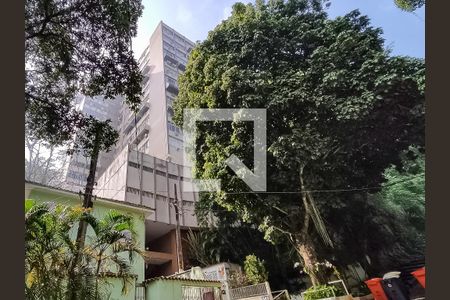Apartamento à venda com 136m², 4 quartos e 1 vagaFachada e portaria