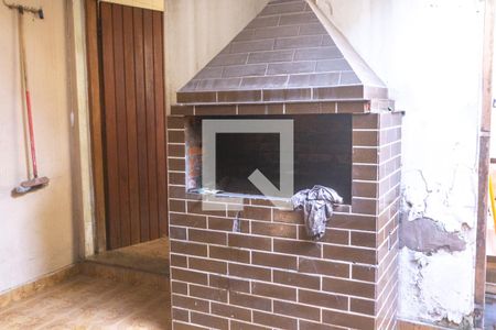 Casa à venda com 156m², 2 quartos e 2 vagas Casa à venda com 156m², 2 quartos e 2 vagasQuintal