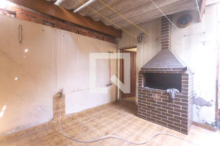 Casa à venda com 156m², 2 quartos e 2 vagas Casa à venda com 156m², 2 quartos e 2 vagasQuintal