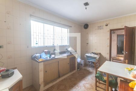 Casa à venda com 156m², 2 quartos e 2 vagas Casa à venda com 156m², 2 quartos e 2 vagasCozinha