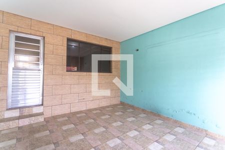 Casa à venda com 156m², 2 quartos e 2 vagas Casa à venda com 156m², 2 quartos e 2 vagasGaragem