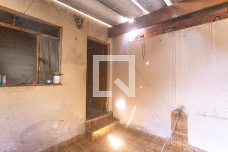 Casa à venda com 156m², 2 quartos e 2 vagas Casa à venda com 156m², 2 quartos e 2 vagasQuintal