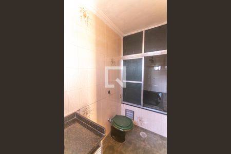 Casa à venda com 156m², 2 quartos e 2 vagas Casa à venda com 156m², 2 quartos e 2 vagasBanheiro da Suíte