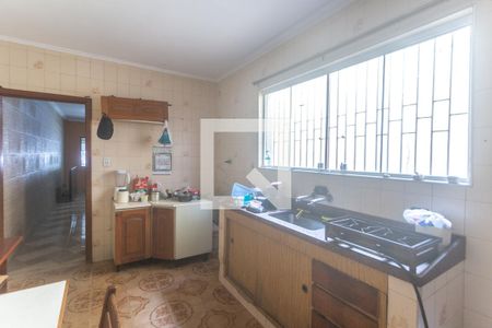 Casa à venda com 156m², 2 quartos e 2 vagas Casa à venda com 156m², 2 quartos e 2 vagasCozinha