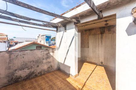 Casa à venda com 156m², 2 quartos e 2 vagas Casa à venda com 156m², 2 quartos e 2 vagasÁrea de serviço