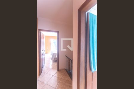 Casa à venda com 156m², 2 quartos e 2 vagas Casa à venda com 156m², 2 quartos e 2 vagasHall quartos