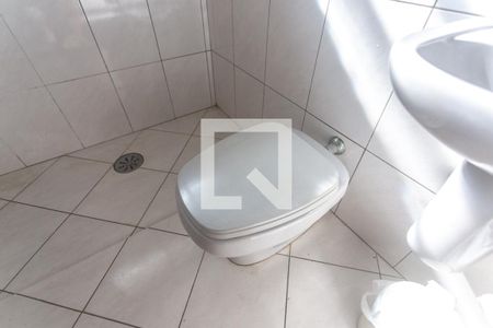 Casa à venda com 156m², 2 quartos e 2 vagas Casa à venda com 156m², 2 quartos e 2 vagasBanheiro Social