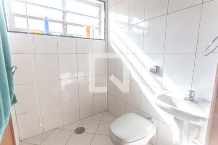 Casa à venda com 156m², 2 quartos e 2 vagas Casa à venda com 156m², 2 quartos e 2 vagasBanheiro Social