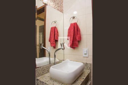 Casa à venda com 300m², 3 quartos e 1 vagaBanheiro Social (Térreo)