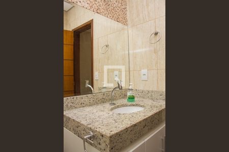 Casa à venda com 300m², 3 quartos e 1 vagaBanheiro Social (2º Andar)