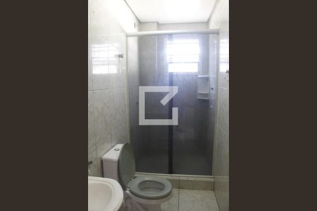 Banheiro de apartamento para alugar com 1 quarto, 39m² em Sumaré, Alvorada
