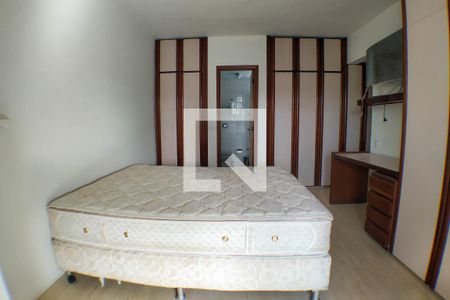 Apartamento à venda com 170m², 3 quartos e 3 vagas Apartamento à venda com 170m², 3 quartos e 3 vagasSuíte