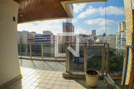 Apartamento à venda com 170m², 3 quartos e 3 vagas Apartamento à venda com 170m², 3 quartos e 3 vagasVista da Suíte