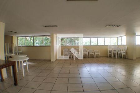 Apartamento à venda com 170m², 3 quartos e 3 vagas Apartamento à venda com 170m², 3 quartos e 3 vagasÁrea Comum