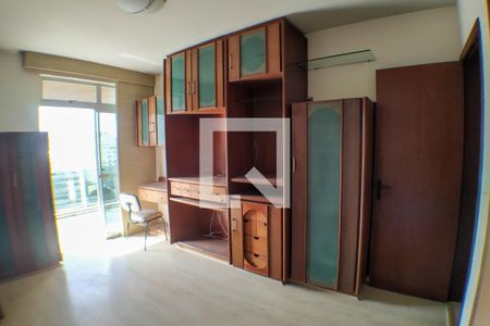 Apartamento à venda com 170m², 3 quartos e 3 vagas Apartamento à venda com 170m², 3 quartos e 3 vagasQuarto 2
