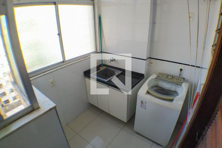 Apartamento à venda com 170m², 3 quartos e 3 vagas Apartamento à venda com 170m², 3 quartos e 3 vagasLavanderia