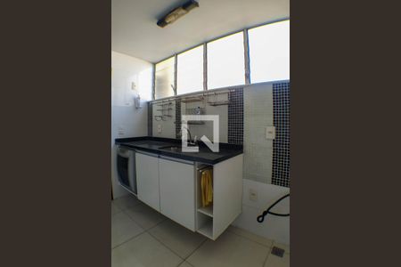 Apartamento à venda com 170m², 3 quartos e 3 vagas Apartamento à venda com 170m², 3 quartos e 3 vagasCozinha