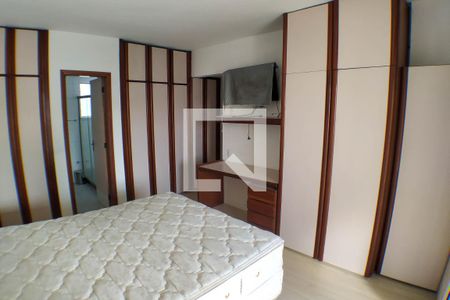 Apartamento à venda com 170m², 3 quartos e 3 vagas Apartamento à venda com 170m², 3 quartos e 3 vagasSuíte