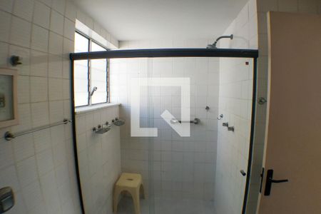 Apartamento à venda com 170m², 3 quartos e 3 vagas Apartamento à venda com 170m², 3 quartos e 3 vagasBanheiro da Suíte