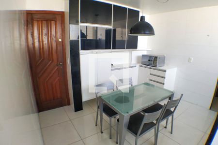 Apartamento à venda com 170m², 3 quartos e 3 vagas Apartamento à venda com 170m², 3 quartos e 3 vagasCozinha