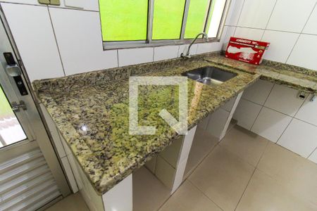 Casa para alugar com 40m², 1 quarto e sem vaga Casa para alugar com 40m², 1 quarto e sem vagaCozinha