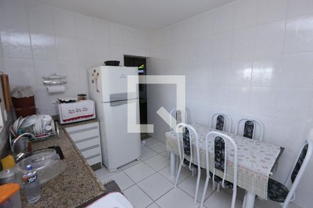 Casa à venda com 860m², 3 quartos e 2 vagasCozinha
