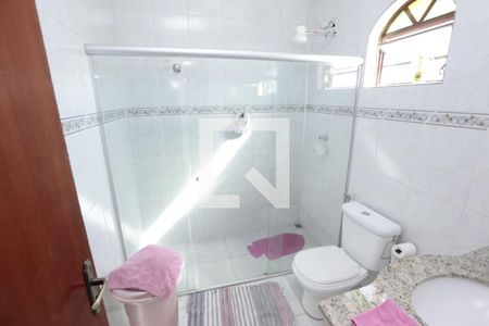 Casa à venda com 860m², 3 quartos e 2 vagasBanheiro Social