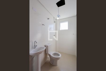 Banheiro de apartamento para alugar com 2 quartos, 65m² em Mandaqui, São Paulo